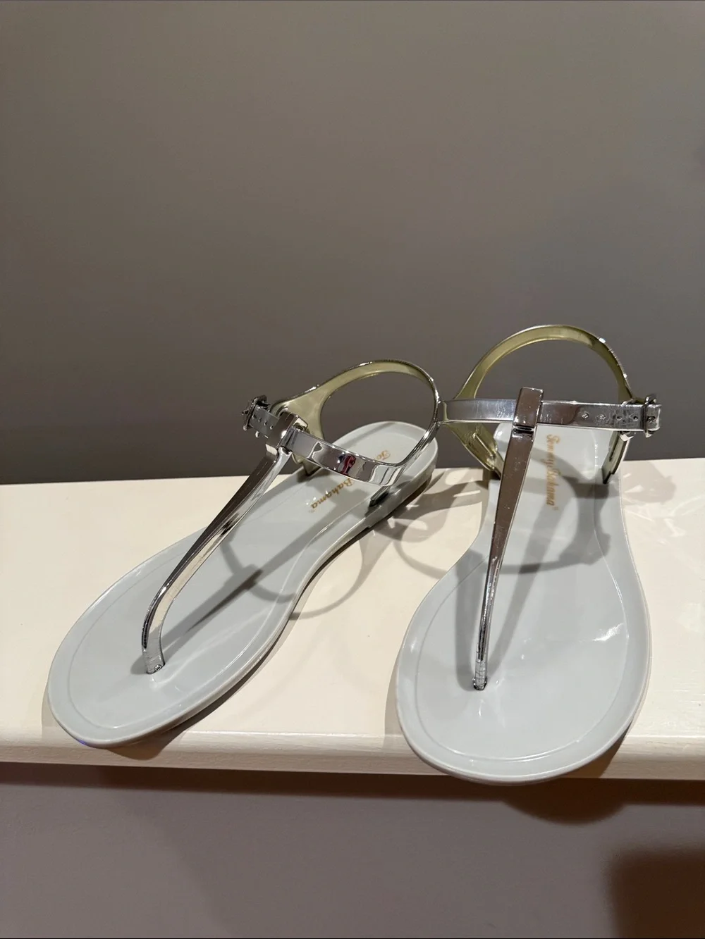 Tommy Bahama Silver Metallic T-Strap Sandals